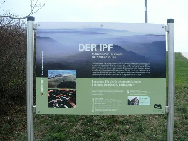 Infotafel am Parkplatz (Infopavillion)