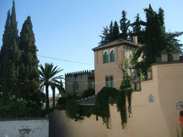 PRIVATVILLA: "HALBMOND"