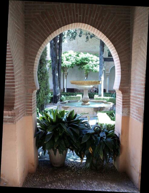 ALHAMBRA - DURCHBLICK INS PATIO