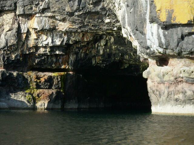 Höhle bei Macleods Maiden
