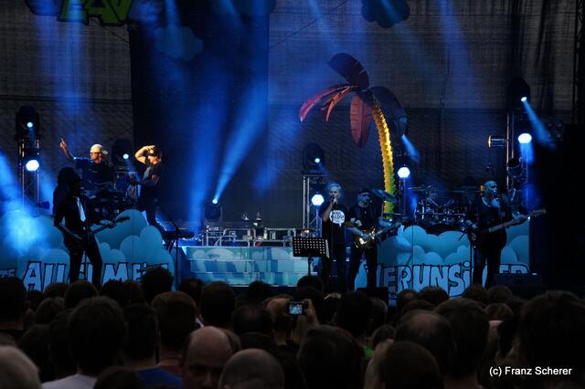 Erste Allgemeine Verunsícherung - EAV Best of-Tour am 7.6.2012 beim Grenzenlos-Festival in Augsburg