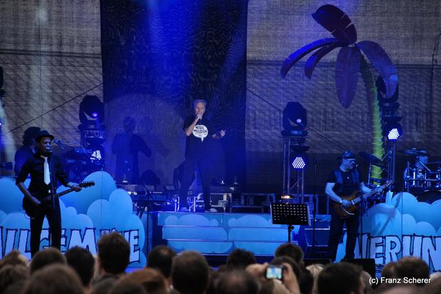 Erste Allgemeine Verunsícherung - EAV Best of-Tour am 7.6.2012 beim Grenzenlos-Festival in Augsburg