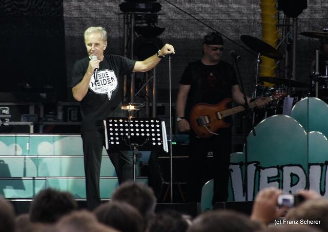 Erste Allgemeine Verunsícherung - EAV Best of-Tour am 7.6.2012 beim Grenzenlos-Festival in Augsburg