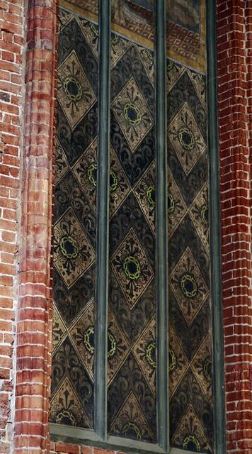 Deatil von einem Fenster am Altar