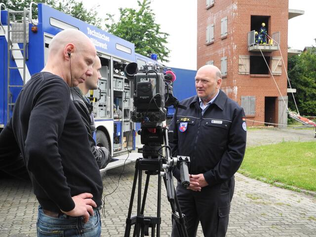 Interview mit Ralph Dunger (Landesbeauftragter für Bremen und Niedersachsen) über „60 Jahre THW“