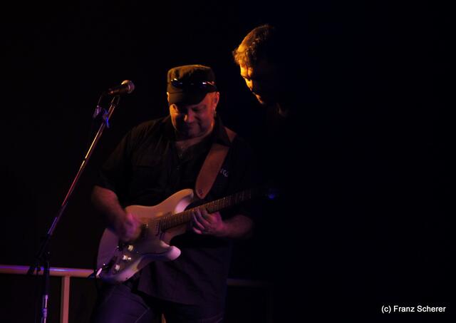 Grenzenlos-Festival Augsburg 2012 - Hopfenstrudel rockt im Gaskessel