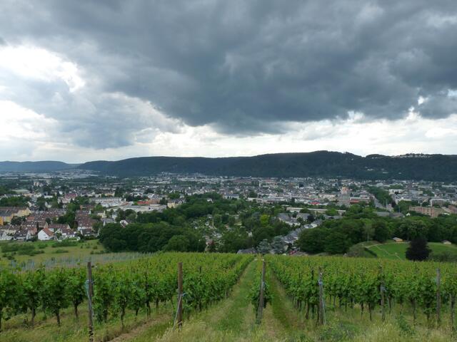 schwarze Wolken - doch bei unserem Blick über Trier blieben wir trocken