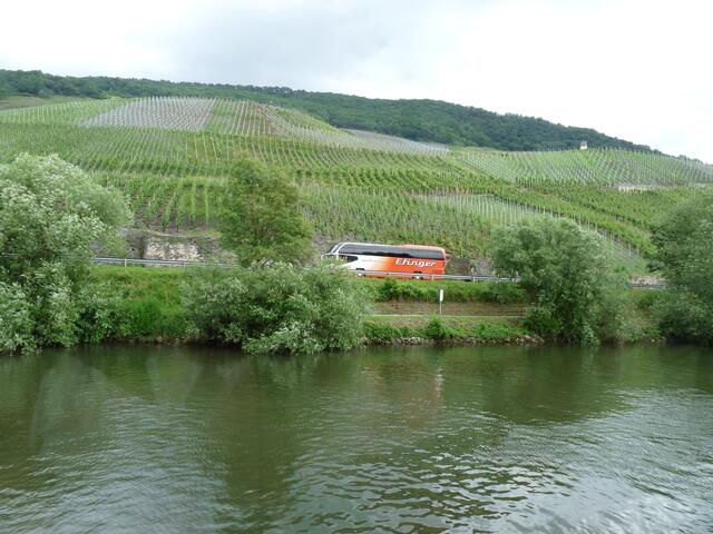 ....auch Bus 2 wird am Zielpunkt uns abholen