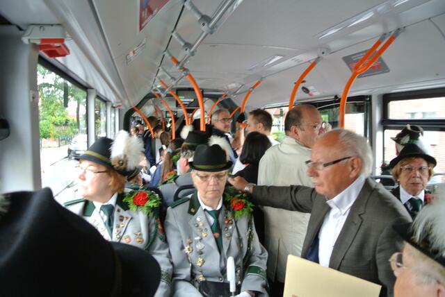 u.a. Ortsbürgermeister Minne im Bus