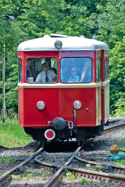 Ein Gastfahrzeug: Der Selfkantbahn-Triebwagen T102 der Interessengemeinschaft Historischer Schienenverkehr e.V., Aachen