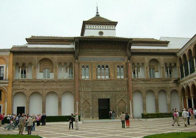 Haupthof im Alcazar