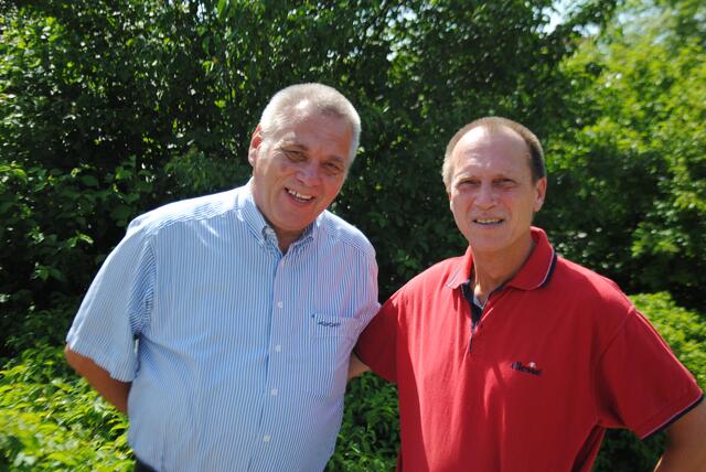 Kleines Gipfelgespräch zwischen Dr. Frank Arloth (rechts) und Peter Schönfelder