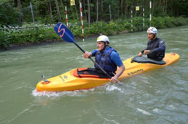 OB Kurt Gribl mit Olympiasieger Alexander Grimm im Kajak | Foto: Wolfgang B. Kleiner