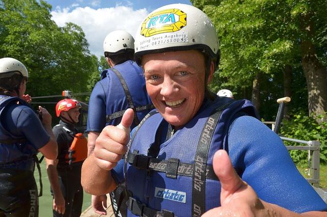 erste Fahrt im Eiskanal überstanden - Tina Schüßler | Foto: Wolfgang B. Kleiner
