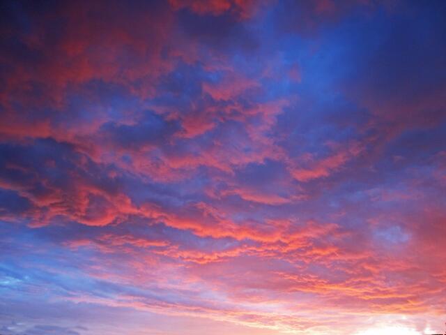 Am 1. Juli 2012 in Hannover.
Der Himmel brennt!