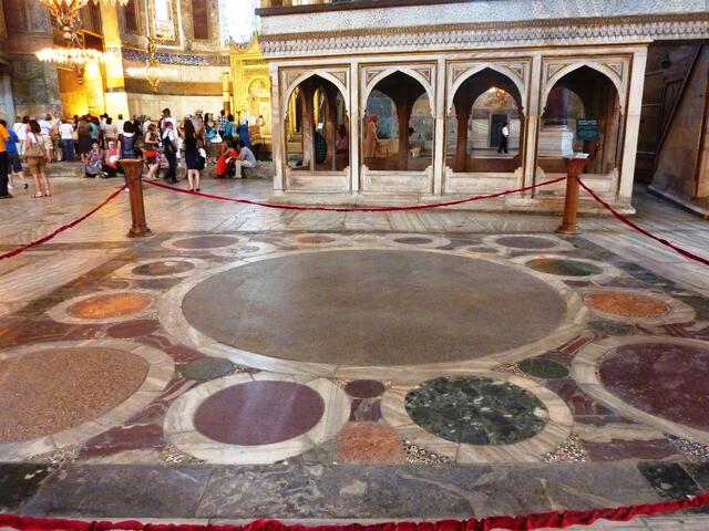 An diesem Platz wurden die byzantinischen Kaiser gekrönt.