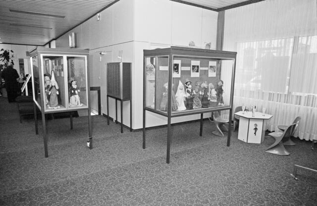 Im Rahmen der 1000-Jahr-Feier zeigte die Sparkasse eine Puppenausstellung.