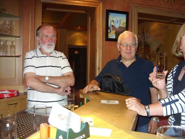 Zum Absacker an der Hotelbar