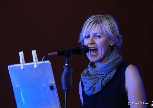 1. Augsburger Porsche Freundschaftreffen 2012 in der Augsburger SGL-Arena - Musik vom Aichacher Duo Espresso