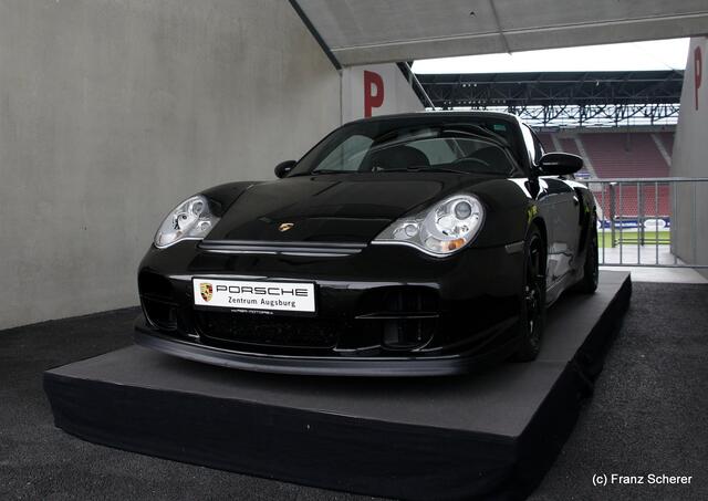 1. Augsburger Porsche Freundschaftreffen 2012 in der Augsburger SGL-Arena