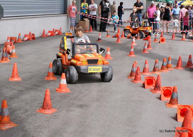 1. Augsburger Porsche Freundschaftreffen 2012 in der Augsburger SGL-Arena