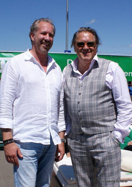 1. Augsburger Porsche Freundschaftstreffen - Schauspieler Michael Brandner (rechts) und Management-Trainer Werner Maurus