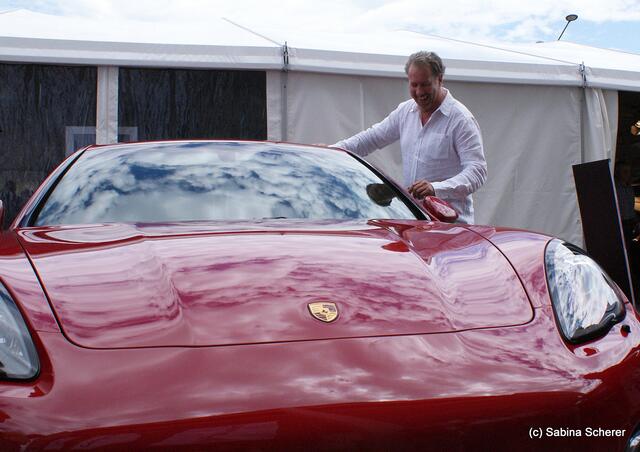 1. Augsburger Porsche Freundschaftreffen 2012 in der Augsburger SGL-Arena