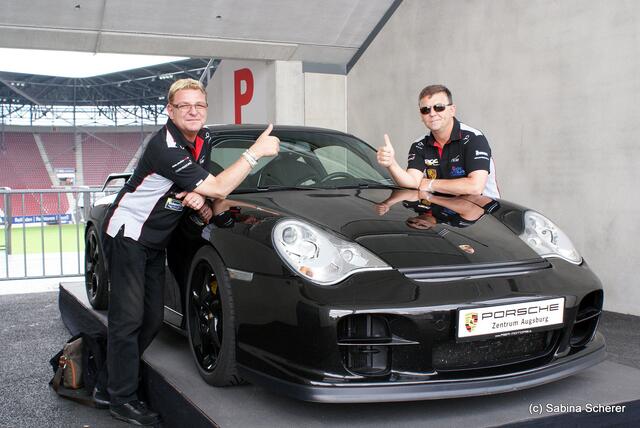 1. Augsburger Porsche Freundschaftreffen 2012 in der Augsburger SGL-Arena