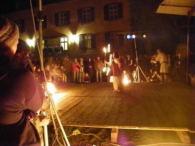 ...begeistertes Publikum...