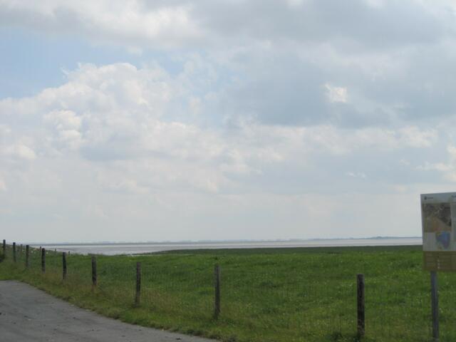 Erst hier kamen wir an den Jadebusen (Umleitung von Wilhelmshausen ohne Ausschilderung)