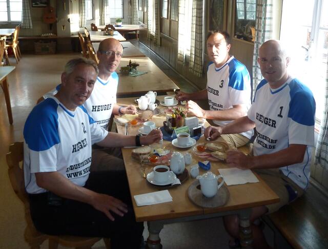 Hüttenfrühstück zur Stärkung vor der Tour