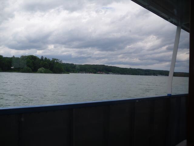 Auf der Roseninsel, die einzige Insel im See gaben sich König Ludwig II. und österreichs Kaiserin Sisi ein Stelldichein