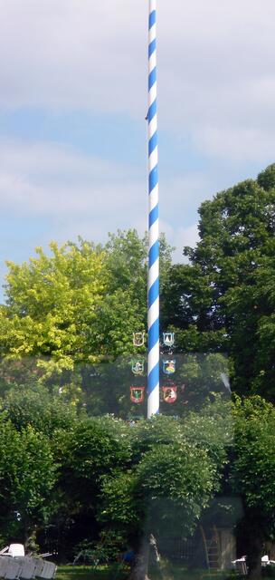 Auch ein Brauchtumsstangerl war zu entdecken