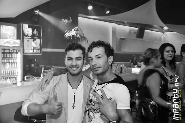 Alles bestens im Charly M : Vito mit ? wird nicht verraten.... | Foto: inparty.info