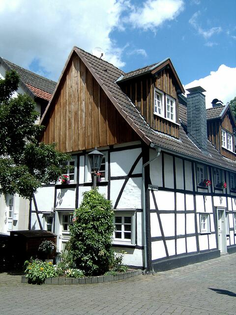 In der "Färbergasse 6" ein weiteres "Bürgerhaus", erbaut um 1840.