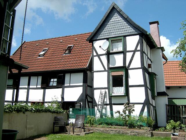 An dieser Stelle war der Standort der "Mendener Synagoge", erbaut 1821, geschändet in der Reichspogromnacht 1938, abgerissen 1952