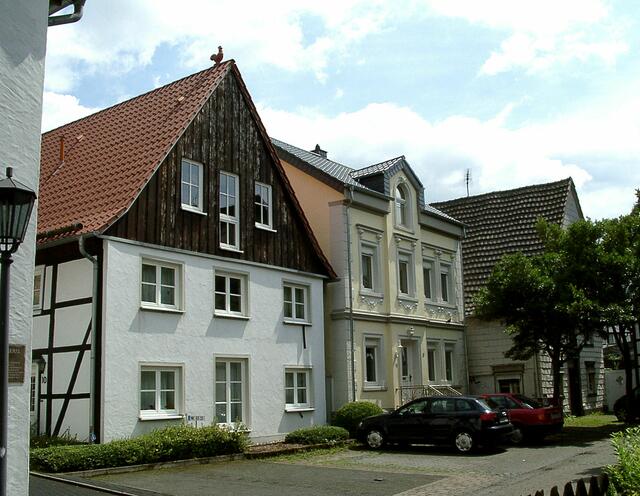1. Haus nochmals Nr. 10, dann Nr. 8, gefolgt von Nr. 6