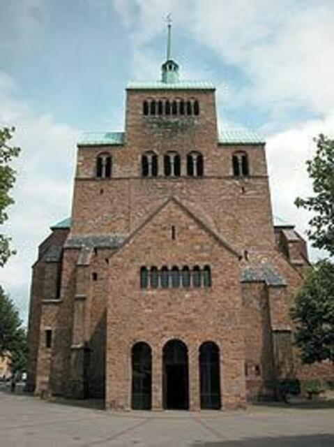 Dom