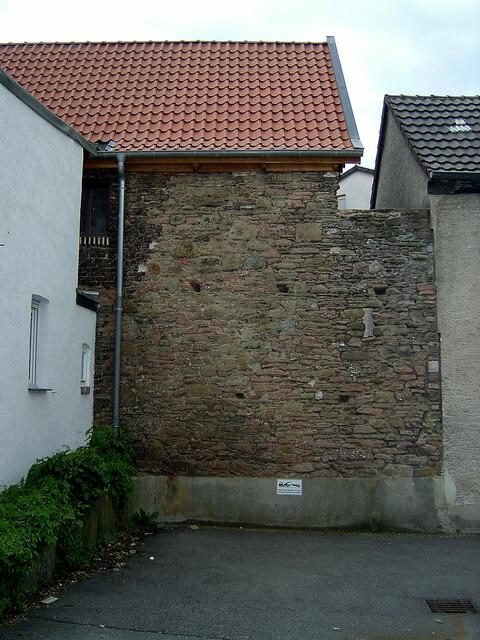 Und hier von der anderen Seite zu sehen.