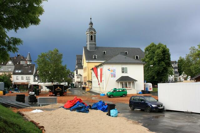 Abbau der Aktionsfläche (11.6.2012)