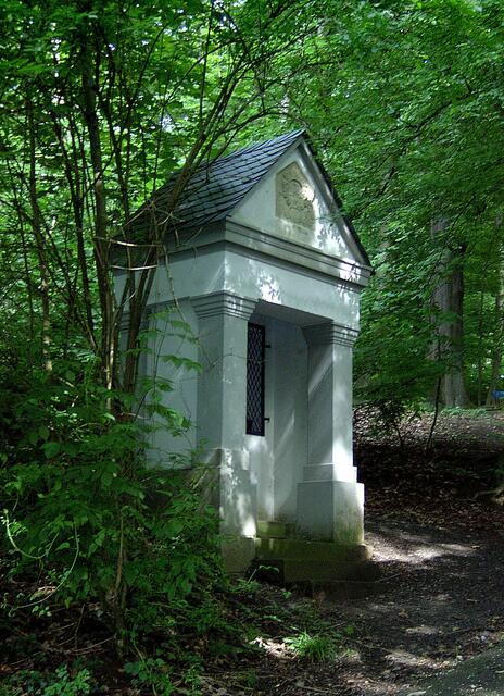 Die Karfreitagsprozession "Mendener Kreuztracht" ist ein Brauch, der bis in das 17. Jahrhundert zurückgeht.