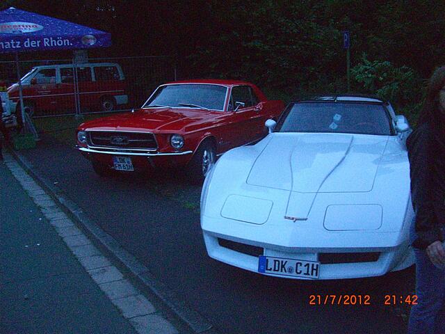 Stilechte mobile Deko der 60er und 70er, Mustang und Corvette