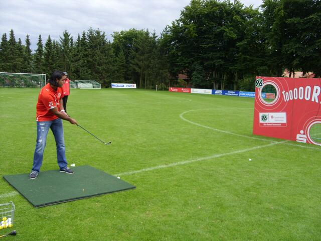 Sevkan Bulut mit perfekter Golfhaltung