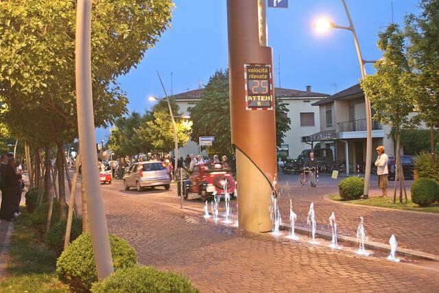 Die Giessener im Topolino. Bei angenehmen Temperaturen mit geöffnetem Verdeck der Cabrio Limousine.