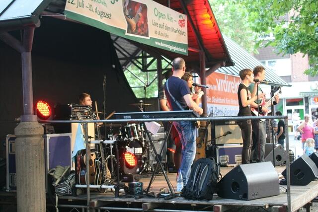Donnerstags ab 18 Uhr in Gladenbach. Sommerprogramm mit Livemusik.