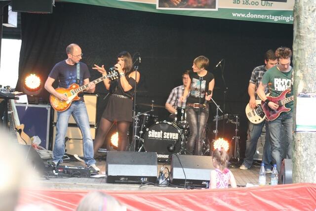Silent Seven, bekannte und preisgekrönte Coverband um Leadsängerin Yana Gercke aus Biedenkopf.