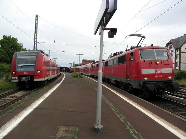 Ausfahrt vom Mittelhessen-Express um 17:47 Uhr