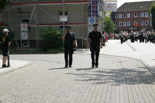 Die Vorhut, Platz da!!