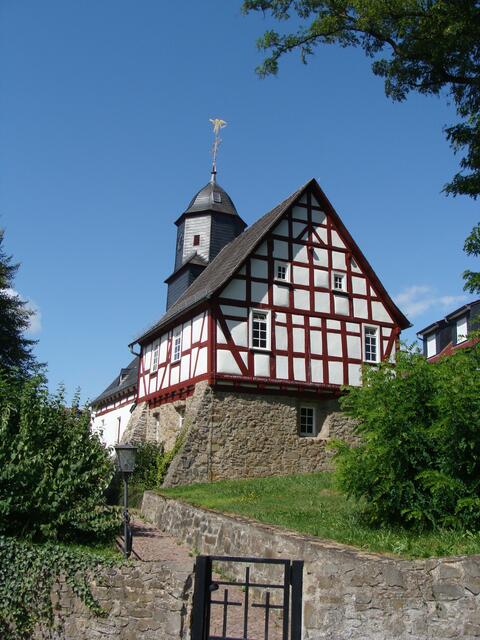 Das Pfarrhaus wurde in den Kirchenraum eingebunden