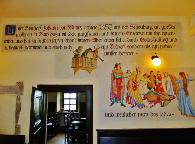 Geschichtliche Wandmalereien in der Gaststätte !